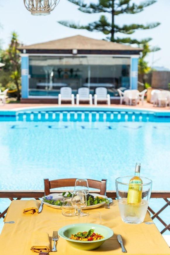Hotel L'Ulivo Girasole Eksteriør bilde